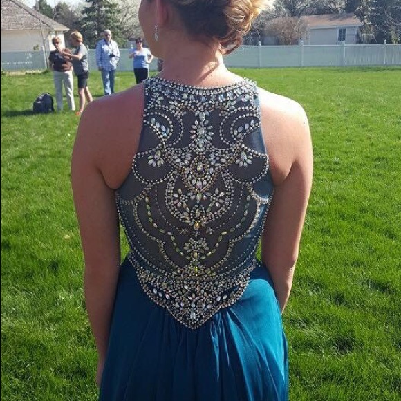 Prom Dress - Picture 2 of 3